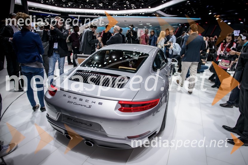 Prenovljeni Porsche 911 CarreraMednarodni avtomobilski salon v Frankfurtu 2015