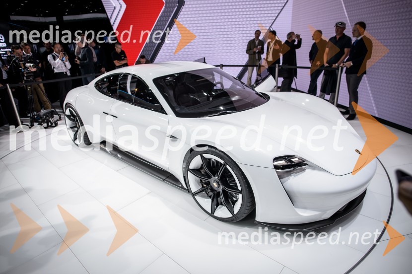 Porsche Mission E ConceptMednarodni avtomobilski salon v Frankfurtu 2015