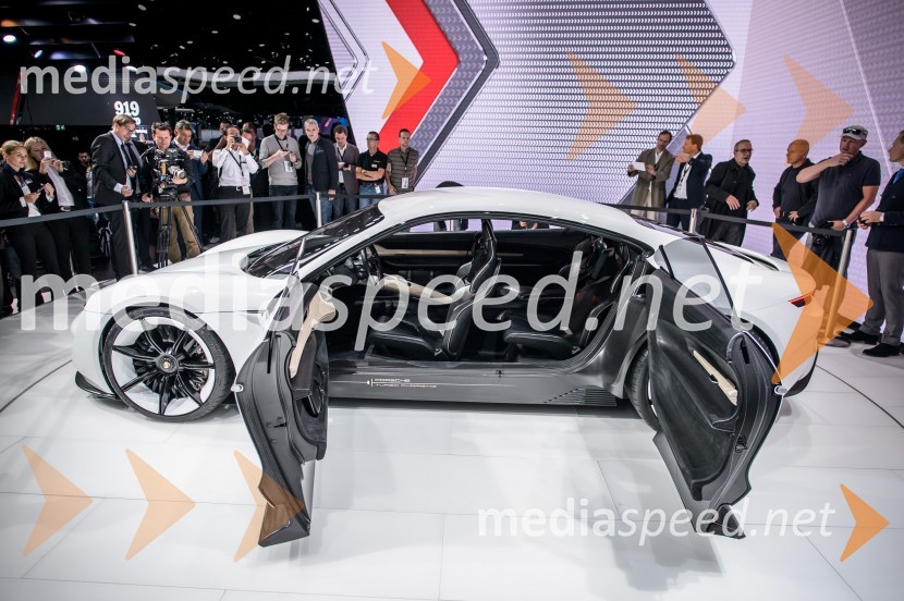 Porsche Mission E ConceptMednarodni avtomobilski salon v Frankfurtu 2015