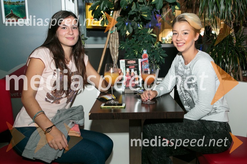 Julija in alfa Romeo, posebna projekcija v Cineplexx Kranj&nbsp;Najstniška komedija Julija in alfa Romeo s filmsko ekipo