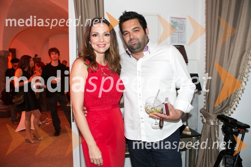  Natalija Verboten, pevka;  Dejan BojičPredstavitev parfuma MySpirit by Rebeka Dremelj