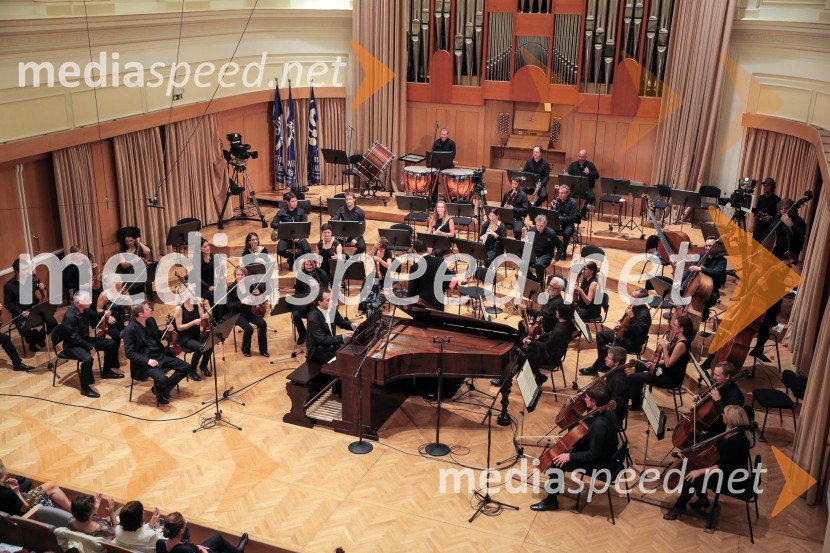  Dalibor  Miklavčič, glasbenik;  En Shao, dirigentDalibor Miklavčič, Festival Ljubljana