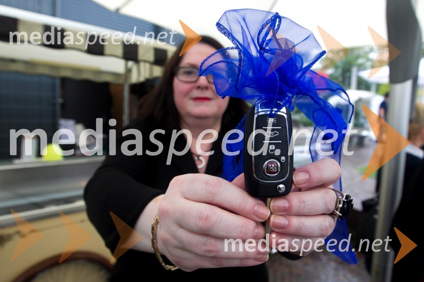  Alenka Mejač Krassnig, direktorica Vise za SlovenijoVisa pomladno kampanjo sklenila na ljubljanski Špici