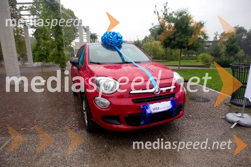 Glavna nagrada Visine pomladne nagradne igre, avtomobil Fiat 500x City LookVisa pomladno kampanjo sklenila na ljubljanski Špici