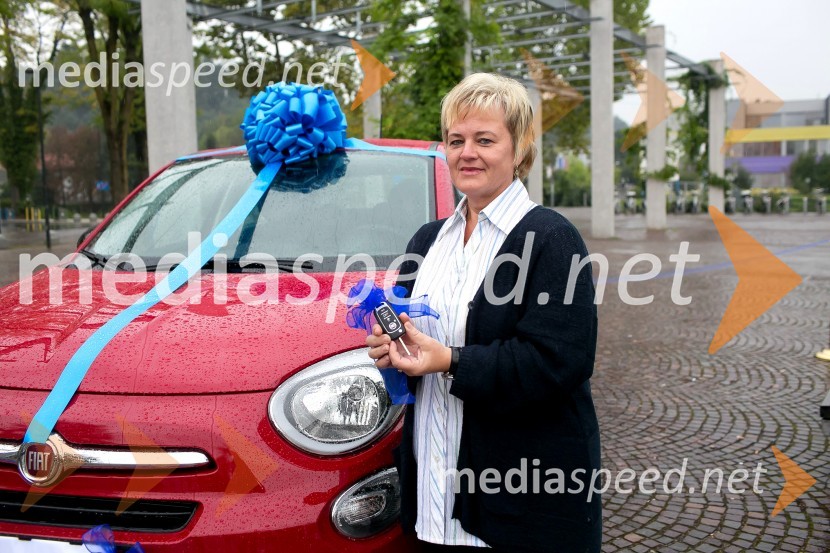  Tadeja Ivančič, nagrajenka nagradne igreVisa pomladno kampanjo sklenila na ljubljanski Špici