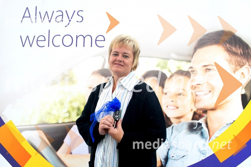  Tadeja Ivančič, nagrajenka nagradne igreVisa pomladno kampanjo sklenila na ljubljanski Špici