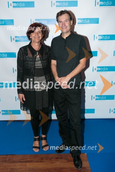  Darinka Bukovnik, vodja humanitarnih projektov, Etika d.o.o.;  Miro Mihec, direktor, Etika d.o.o.E-Media, 10 let