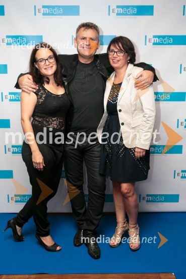  Sanja Uršič, vodja projektov, Piksel d.o.o.;  Emil Temimovič, direktor, E-Media d.o.o.;   Veronika Štempelj, vodja prodaje, Piksel d.o.o.E-Media, 10 let