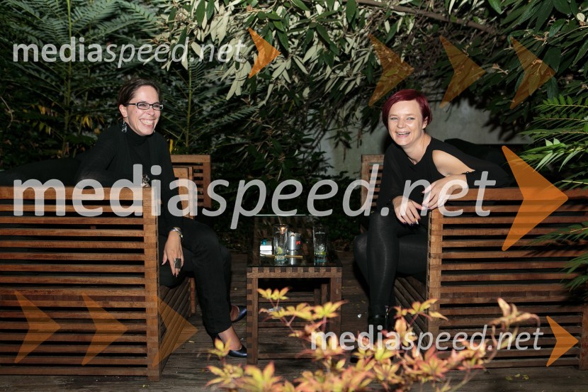  Manja Plesničar, marketing Avtera d.o.o.;  Špela Jereb, Avtera d.o.o.E-Media, 10 let