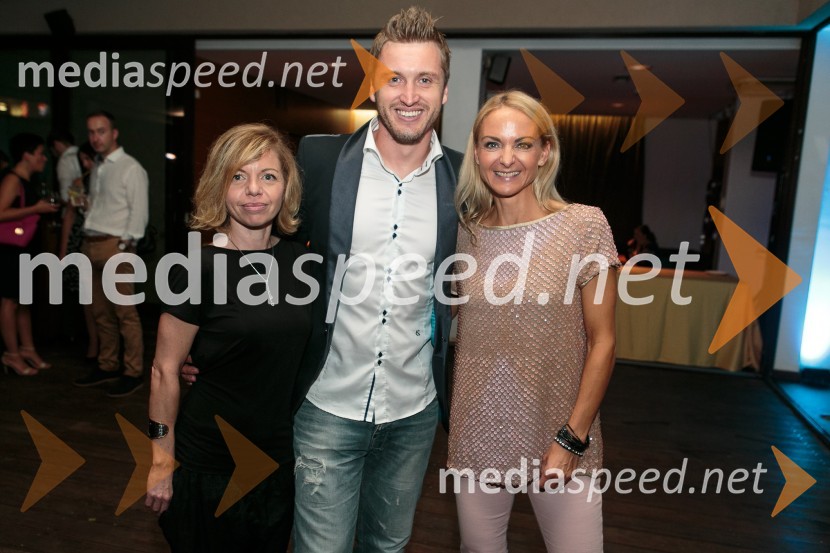  Petja Grizila;  Denis Avdić, povezovalec;  Beatrice Šlamberger, področna direktorica, podjetje BerlitzE-Media, 10 let