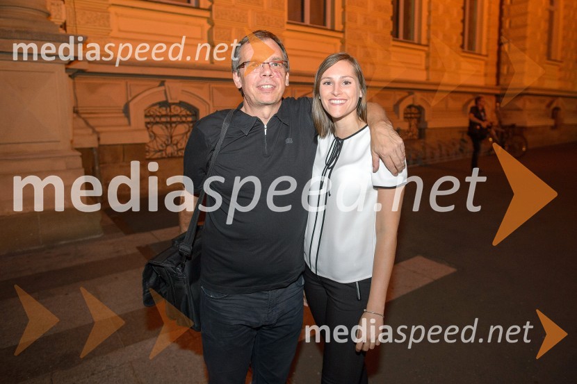  Smiljan Pintarič, oblikovalec UM;  Petra Štraus, Fakulteta za zdravstvene vede UM40 let Univerze v Mariboru, svečanost