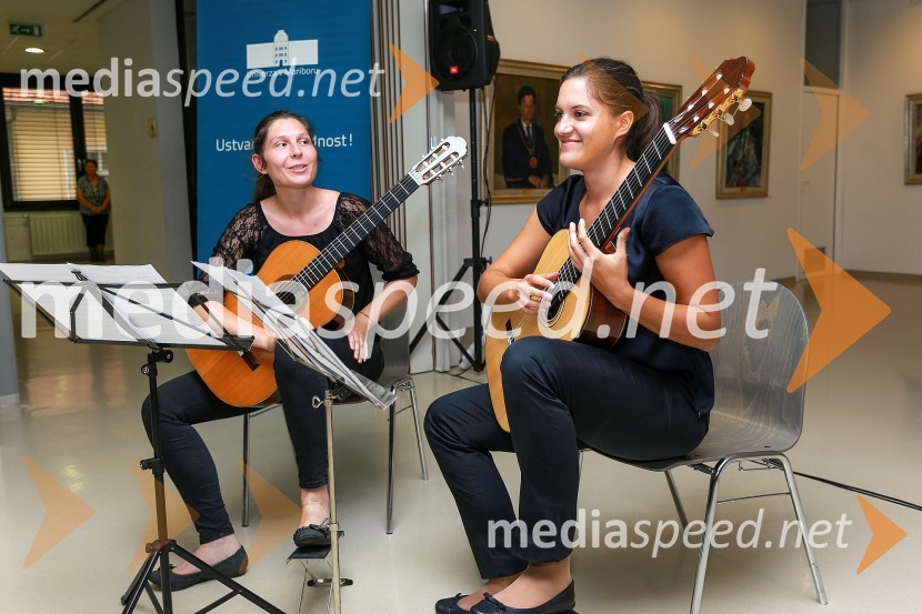  Katja Klinc;  Iva Cerkvenik40 let Univerze v Mariboru, otvoritev razstave