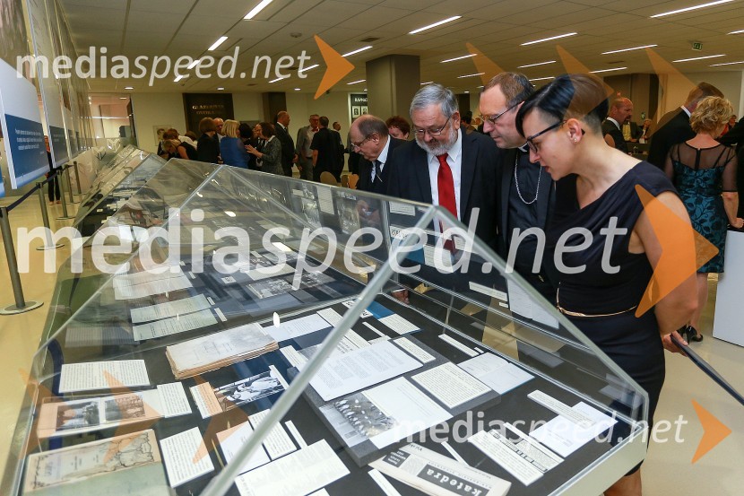 prof. dr. Igor Tičar, rektor, Univerza v Mariboru;  ... ;  ... 40 let Univerze v Mariboru, otvoritev razstave