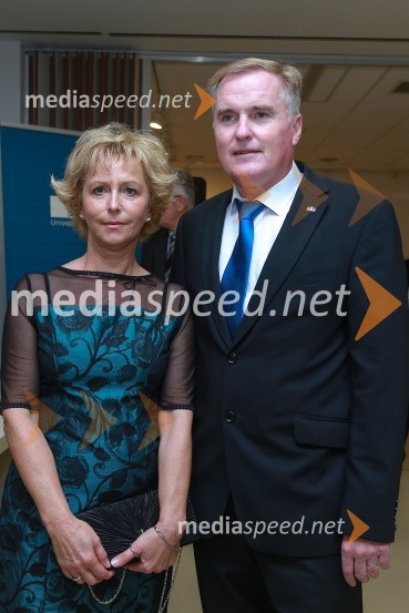  ... ; izr. prof. dr. Bojan Rosi, dekan, Fakulteta za logistiko, Univerza v Mariboru40 let Univerze v Mariboru, otvoritev razstave