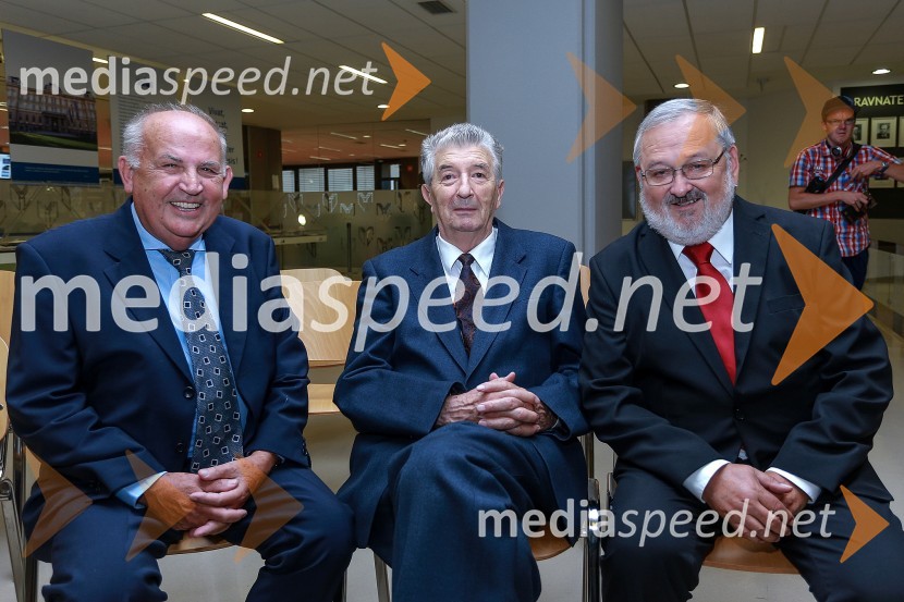  ... ; dr. Dali Đonlagić, nekdanji rektor, Univerza v Mariboru; prof. dr. Igor Tičar, rektor, Univerza v Mariboru40 let Univerze v Mariboru, otvoritev razstave