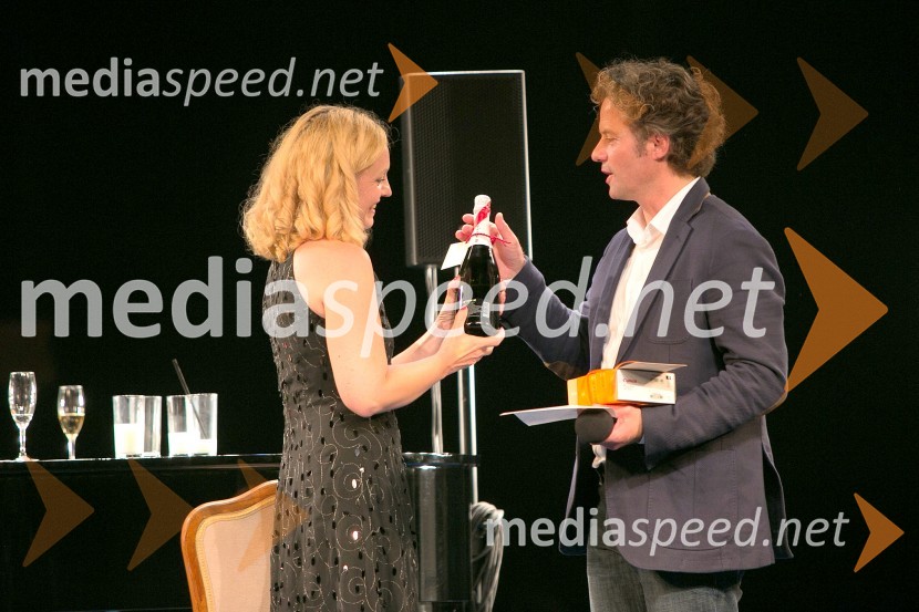 mag. Tina Kosi, upravnica SLG Celje;  Vojko Belšak, igralecUčene ženske po motivih Molièrovih Učenih žensk, premiera SLG Celje