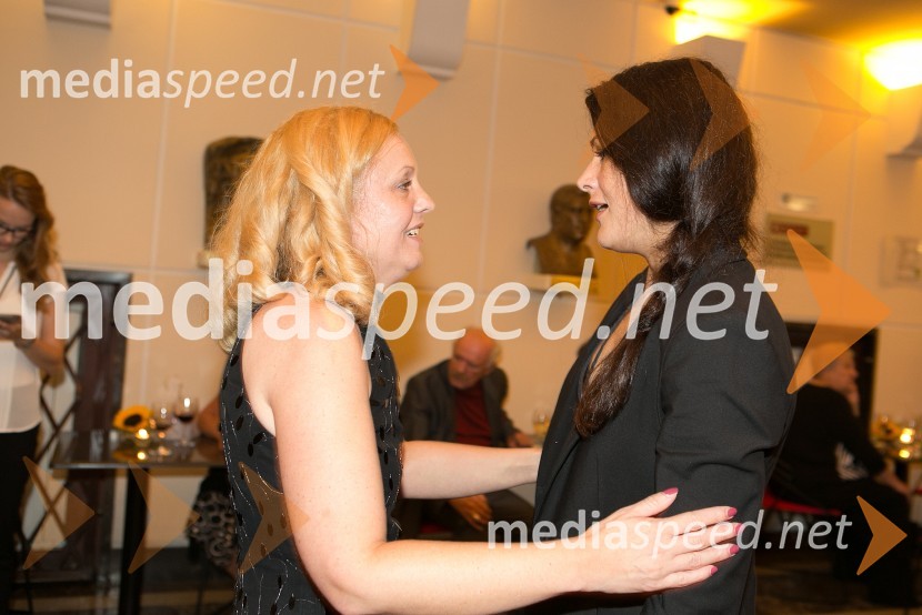 mag. Tina Kosi, upravnica SLG Celje;  Pia Zemljič, igralkaUčene ženske po motivih Molièrovih Učenih žensk, premiera SLG Celje