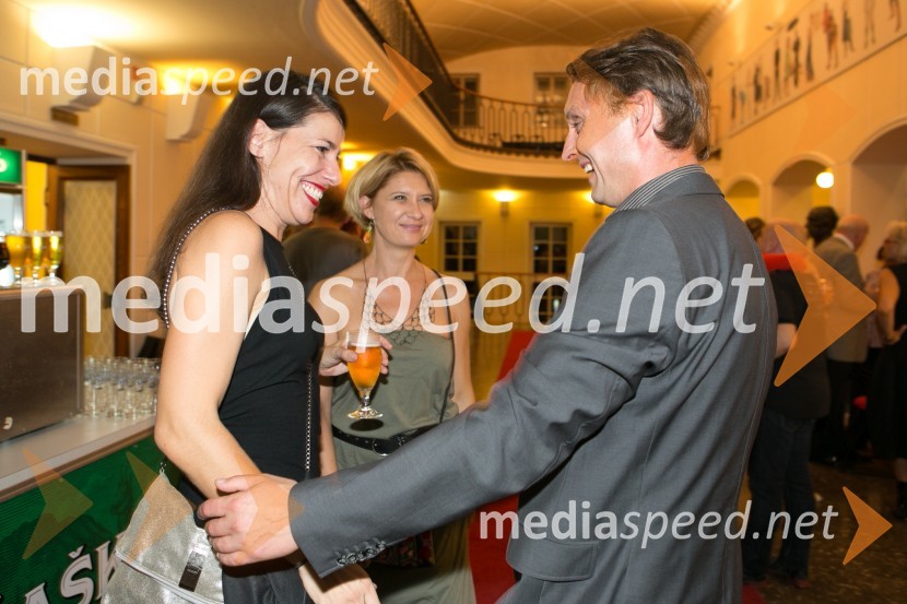  Minca Lorenci, igralka;  Peter Srpčič, direktor Mestnega gledališča PtujUčene ženske po motivih Molièrovih Učenih žensk, premiera SLG Celje