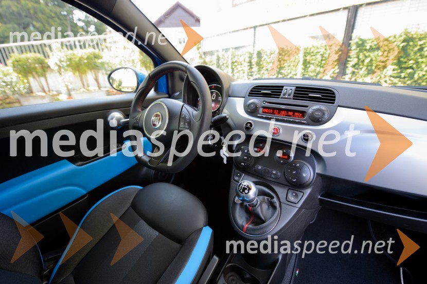 Fiat 500C 1.2 8V Sport, notranjostFiat 500C 1.2 8V Sport, mediaspeed test