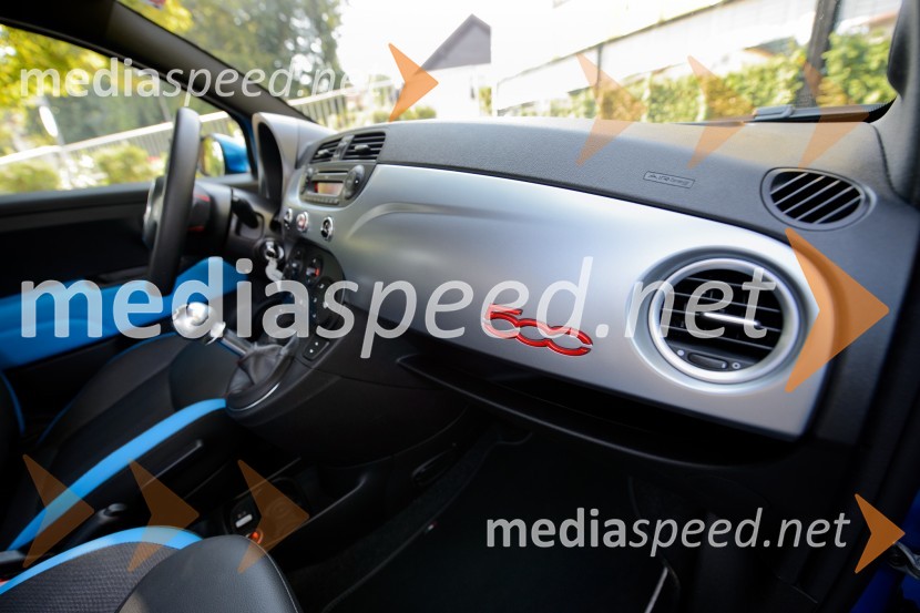 Fiat 500C 1.2 8V Sport, športni pridihFiat 500C 1.2 8V Sport, mediaspeed test