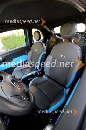 Fiat 500C 1.2 8V Sport, udobni sprednji sedežiFiat 500C 1.2 8V Sport, mediaspeed test