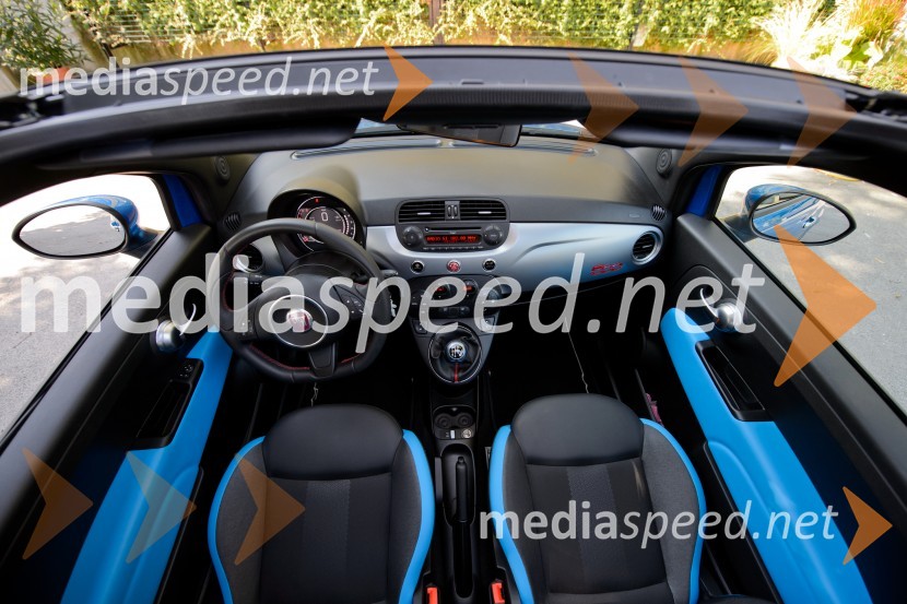 Fiat 500C 1.2 8V Sport, notranjostFiat 500C 1.2 8V Sport, mediaspeed test