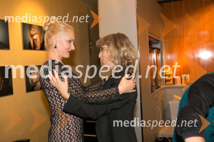  Tanja Ribič, igralka;  Alenka Klabus Vesel, dramaturginjaČudežna terapija, premiera MGL