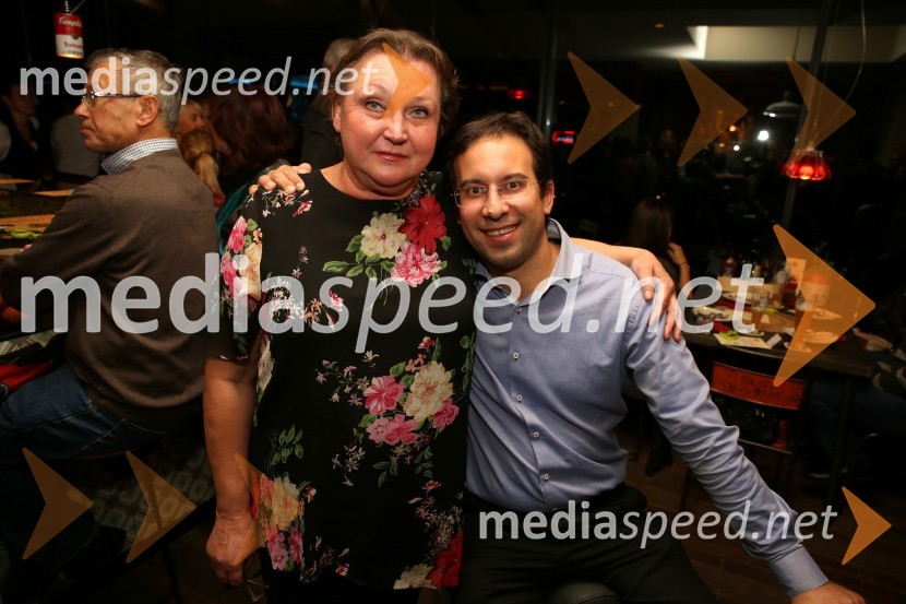  Olga Peceny;  Simon Krečič, umetniški in glasbeni direktor Opere SNG MariborSeviljski brivec peče pico