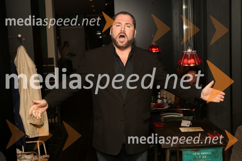  Jaki Jurgec, operni solistSeviljski brivec peče pico