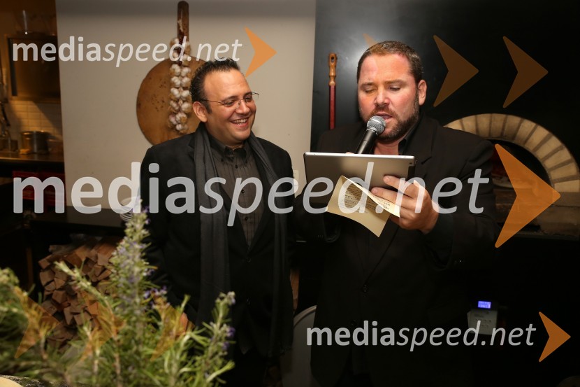  Giuseppe Esposito, operni solist;  Jaki Jurgec, operni solistSeviljski brivec peče pico