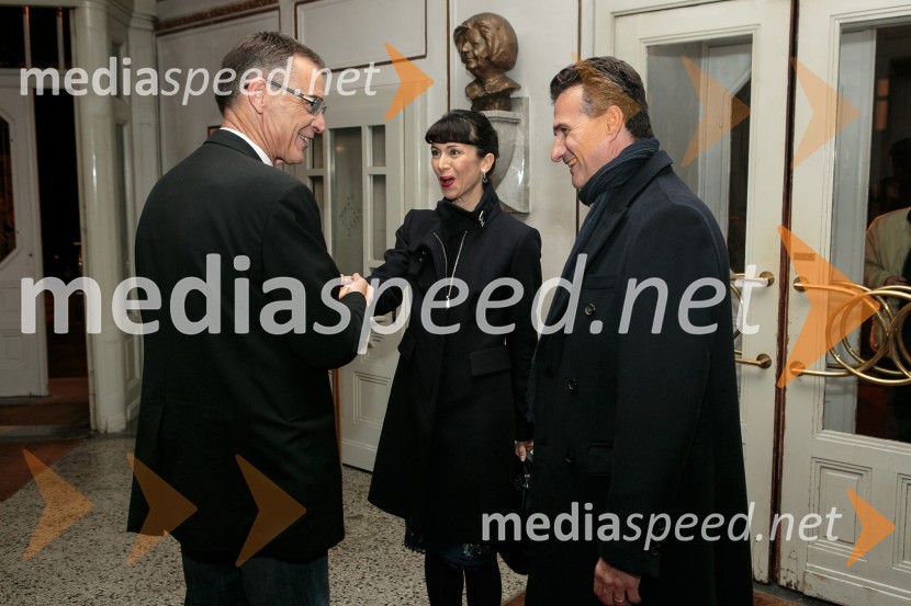   Igor  Samobor, igralec, ravnatelj SNG Drama Ljubljana; Dr. Jerca Legan Cvikl, antropologinja;  Milan Martin Cvikl, Evropsko računsko sodiščeEvropa, premiera predstave Vinka Möderndorferja