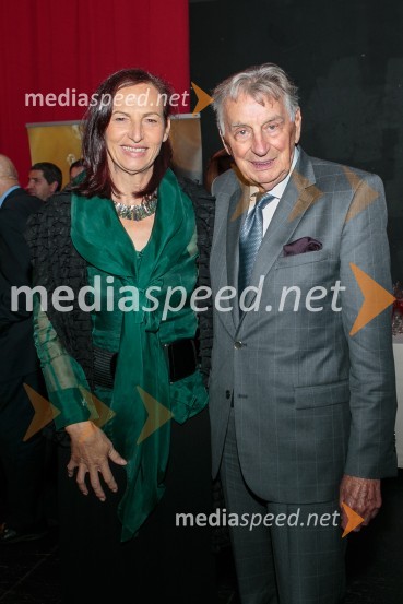  Majda  Pintar;  Demeter  Bitenc, igralecEvropa, premiera predstave Vinka Möderndorferja