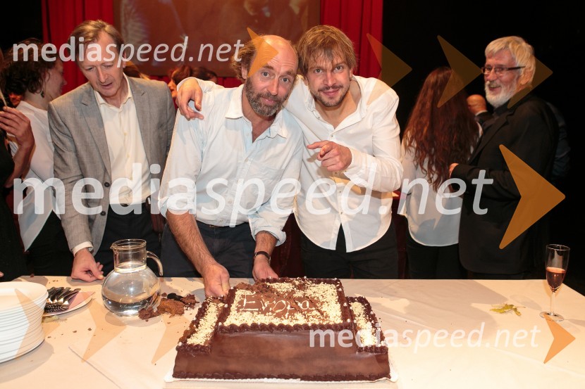  Janez Škof, igralec;  Aljaž Jovanović, igralecEvropa, premiera predstave Vinka Möderndorferja