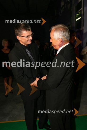 Franci Pliberšek, generalni direktor in lastnik podjetja MIK Celje in Dušan Drofenik, član uprave Banke CeljeOtvoritev novih poslovnih prostorov podjetja MIK Celje v Vojniku