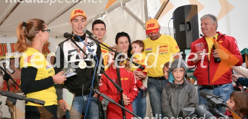  ... ;  Tim Gajser, motokrosist (Motocross-Ski Gajser team);  Alja Gajser, sestra Tima Gajserja;  Bogomir Gajser, motokrosist (Motocross-Ski Gajser team);  ... Sprejem Tima Gajserja, svetovnega prvaka v motokrosu