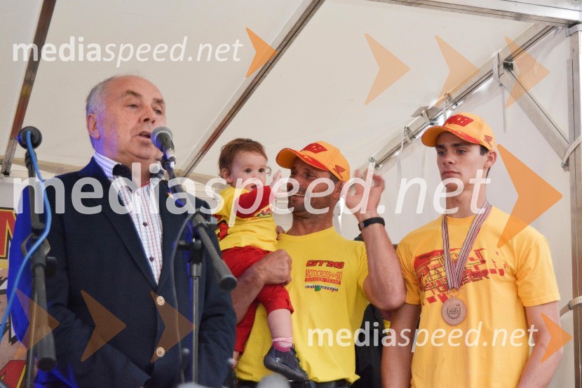  Bogdan Gabrovec, predsednik Olimpijskega komiteja Slovenije, predsednik Judo zveze Slovenije;  Bogomir Gajser, motokrosist (Motocross-Ski Gajser team);  Tim Gajser, motokrosist (Motocross-Ski Gajser team)Sprejem Tima Gajserja, svetovnega prvaka v motokrosu