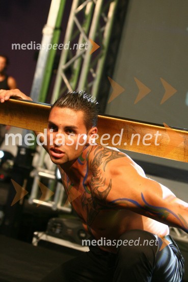 Modna revija okvirjev MIK CeljeOtvoritev novih poslovnih prostorov podjetja MIK Celje v Vojniku