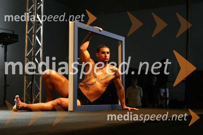 Modna revija okvirjev MIK CeljeOtvoritev novih poslovnih prostorov podjetja MIK Celje v Vojniku