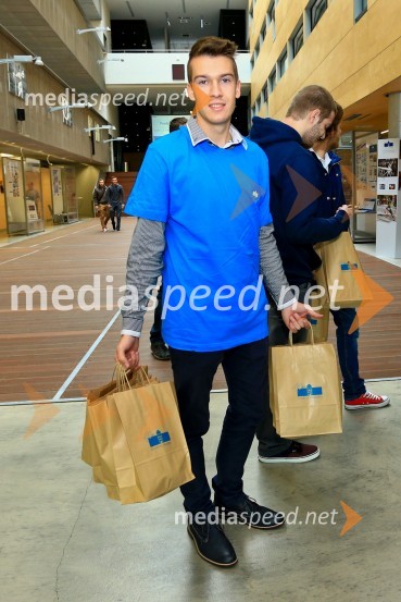 Univerza v Mariboru, sprejem za nove študente FERIUniverza v Mariboru, sprejem za nove študente FERI