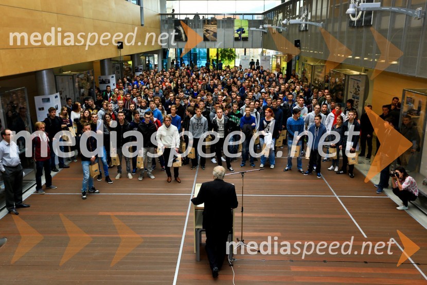 Univerza v Mariboru, sprejem za nove študente FERIUniverza v Mariboru, sprejem za nove študente FERI