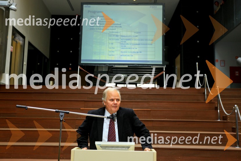 prof. dr.  Bojan Grčar, Fakulteta za elektrotehniko, računalništvo in informatiko, Univerza v MariboruUniverza v Mariboru, sprejem za nove študente FERI