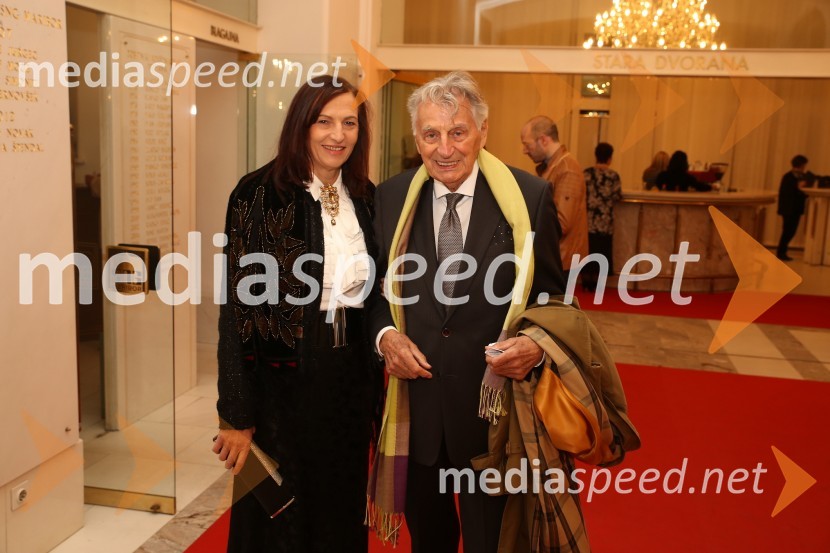  Majda  Pintar;  Demeter  Bitenc, igralecSeviljski brivec, premiera opere