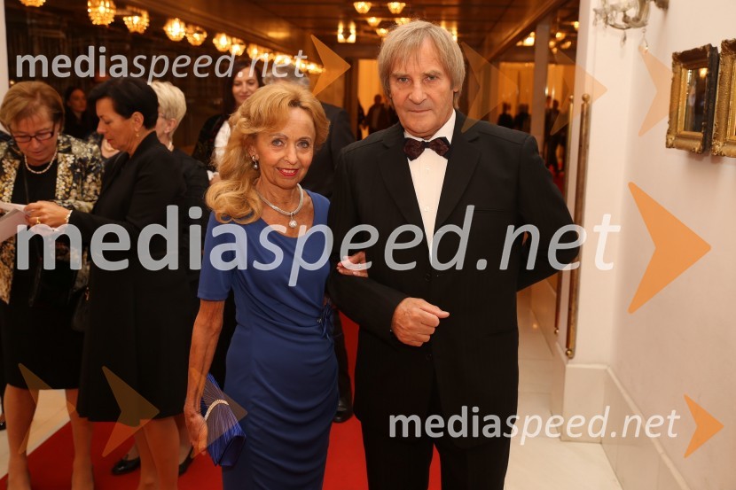  Tanja Radonjič; prof. dr. Dušan Radonjič, Ekonomsko - poslovna fakulteta v MariboruSeviljski brivec, premiera opere