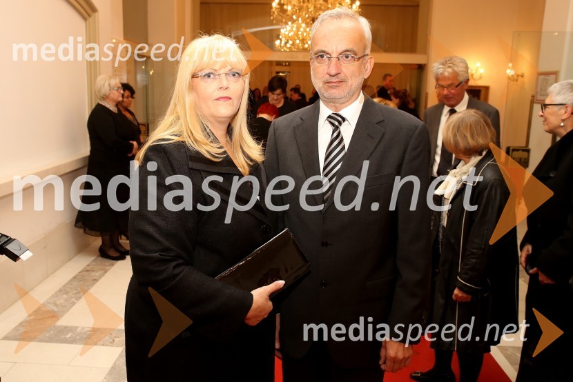  Melita  Petelin, podžupanja MOM, Lista župana Andreja Fištravca;  Igor Petelin, podjetnikSeviljski brivec, premiera opere