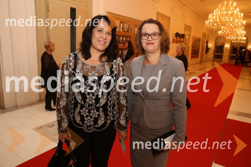  ... ;  Lidija Divjak Mirnik, direktorica Študentskih domov UM, mestna svetnica MOM (LPR)Seviljski brivec, premiera opere