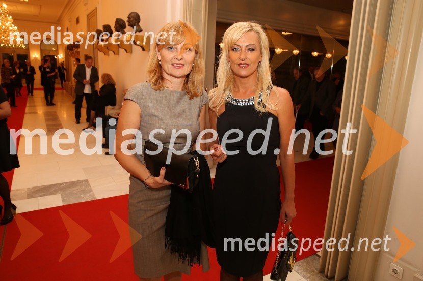  Karmen Mejal Rajšp, Telekom Slovenije;  Darja Lampret, svetovalka, Pogrebno podjetje MariborSeviljski brivec, premiera opere