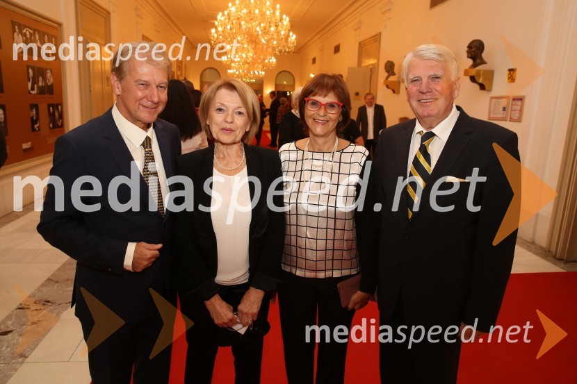 dr. Davorin Kračun, predsednik, Rotary klub Maribor;  Pavla Tetičkovič;  Andreja Kračun, predsednica Inner Wheel kluba Maribor 2014/2015; prim. prof. dr. Erih Tetičkovič, nevrolog, Oddelek za nevrološke bolezni UKC MariborSeviljski brivec, premiera opere