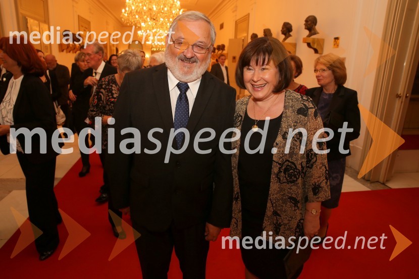 prof. dr. Igor Tičar, rektor, Univerza v Mariboru;  Jolanda TičarSeviljski brivec, premiera opere