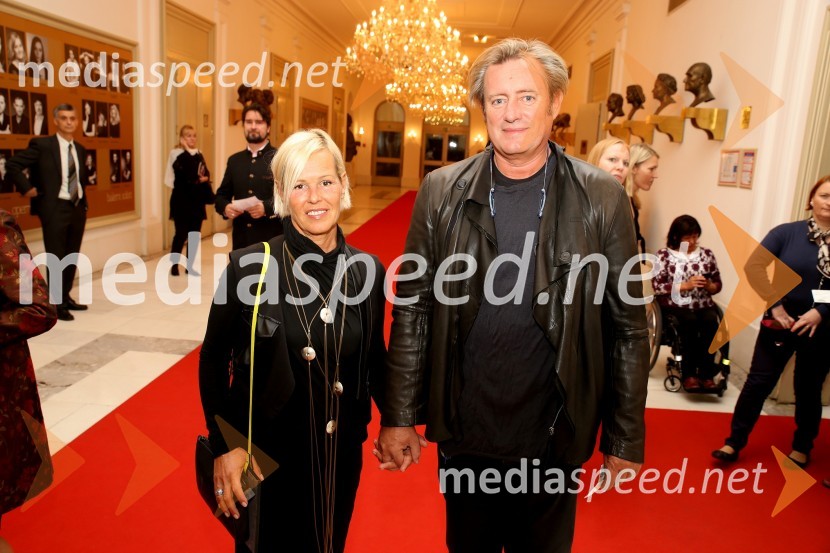  Vita Rukavina;  Vladimir  Rukavina Gogo, direktor Narodnega doma Maribor ter direktor Festivala Lent Seviljski brivec, premiera opere