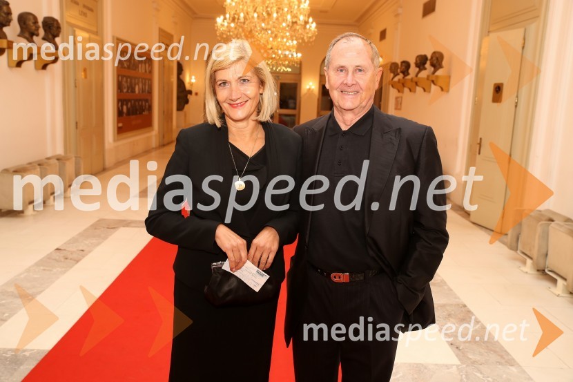 prof. dr. Majda Pajnkihar, dekanica,  	  Fakulteta za zdravstvene vede Univerze v Mariboru;  Boris Kac, odvetnikSeviljski brivec, premiera opere